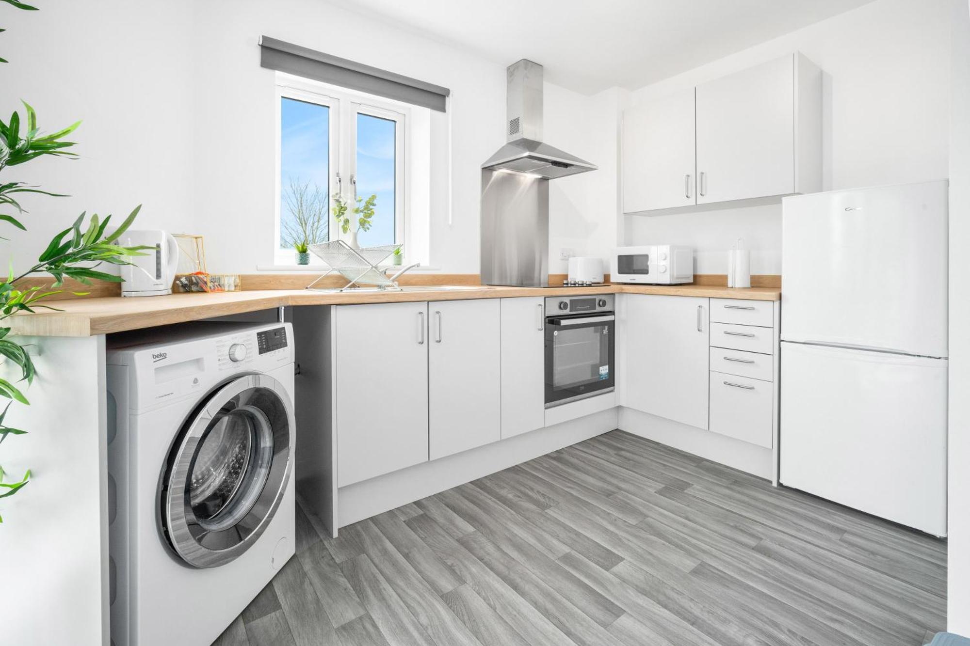 New 2 Bedroom Deluxe Apartment - Parking - Wifi & Netflix - Top Rated - 50C Cradley Heath Eksteriør bilde